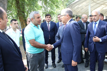 Rayon İcra Hakimiyyətinin başçısı Bayıl yaşayış massivində sakinlərlə görüş keçirib