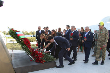 27 sentyabr - Anım Günü ilə əlaqədar Zəfər parkı ziyarət olundu