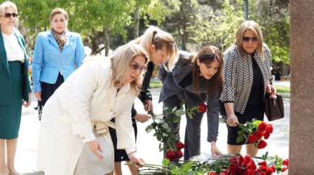Beynəlxalq Muğam Mərkəzində Ümummilli Lider Heydər Əliyevin anadan olmasının 103-cü ildönümünə həsr olunmuş tədbir keçirilmişdir
