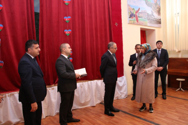 Rayon İcra Hakimiyyətinin başçısı Badamdar qəsəbəsində sakinlərlə səyyar görüş keçirib
