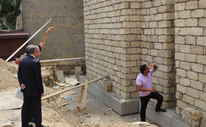 Badamdar qəsəbəsi “Şəhidlər” abidə kompleksində aparılan abadlıq işləri sürətlə davam edir