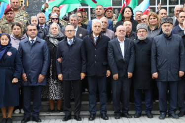 27 sentyabr - Anım Gününün beşinci ildönümü ilə əlaqədar Badamdar qəsəbəsində “Şəhidlər abidəsi” ziyarət olundu
