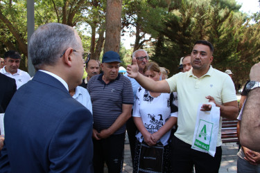 Rayon İcra Hakimiyyətinin başçısı Badamdar qəsəbəsində sakinlərlə səyyar görüş keçirib