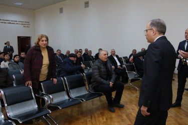 Rayon İcra Hakimiyyətinin başçısı Badamdar qəsəbəsində sakinlərlə səyyar görüş keçirmişdir