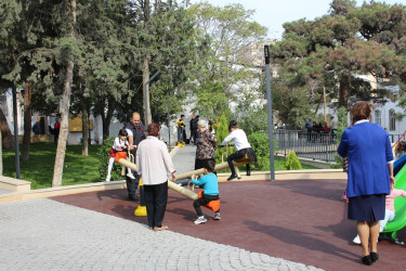 Bayıl yaşayış massivi, İbrahim Məmmədov küçəsində yerləşən park yenidənqurmadan sonra sakinlərin istifadəsinə verildi