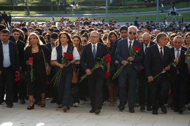 27 sentyabr - Anım Günü ilə əlaqədar Zəfər parkı ziyarət olundu