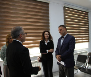 Rayon İcra Hakimiyyətinin başçısı sakinlərlə səyyar görüş keçirmişdir