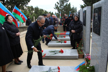 Səbail rayonunda 27 sentyabr – Anım Gününün beşinci ildönümü ilə əlaqədar şəhidlərin məzarları ziyarət olundu