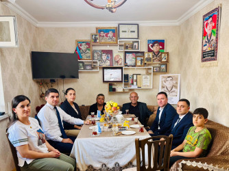 Səbail rayonunda şəhidlərin  ailə üzvləri ziyarət olunur