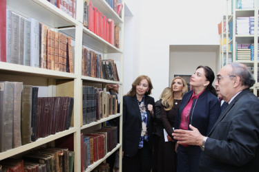 Səbail rayonunda “Poçt markalarında şəhərimizin siması” mövzusunda tələbələrlə görüş keçirilmişdir