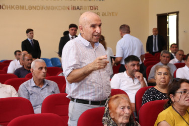 Rayon İcra Hakimiyyətinin başçısı Badamdar qəsəbəsində sakinlərlə səyyar görüş keçirmişdir