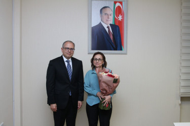 Səbail Rayon İcra Hakimiyyətində Nizami Kino Mərkəzinin direktor müavini Azru Əhədova ilə yubileyi münasibətilə görüş keçirilmişdir