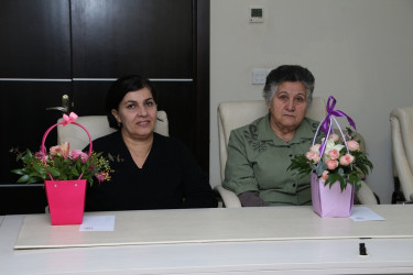 8 Mart – Beynəlxalq Qadınlar Günü münasibətilə Səbail Rayon İcra Hakimiyyətinin xanım əməkdaşları təbrik edilib