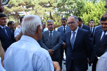 Rayon İcra Hakimiyyətinin başçısı Badamdar qəsəbəsində sakinlərlə səyyar görüş keçirib