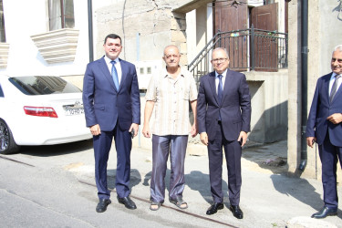 Rayon İcra Hakimiyyətinin başçısı Bibiheybət qəsəbəsində sakinlərin müraciətlərini dinləmiş və əraziyə baxış keçirmişdir