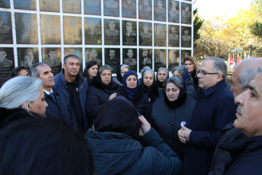 Zəfər Günü ilə əlaqədar “Şəhidlər” abidə kompleksi ziyarət edildi