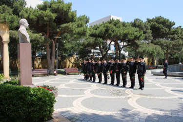 Səbail rayonunda “2 İyul - Azərbaycan Polisi Günü” ilə əlaqədar Ümummilli Lider Heydər Əliyevin xatirəsi anılıb