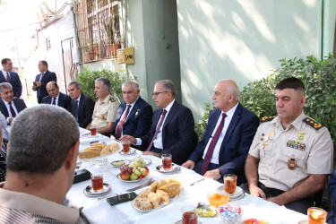 Rayon İcra Hakimiyyətinin başçısı şəhid ailələri ilə görüş keçirib