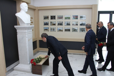 Səbail rayonunda 1 oktyabr - Prokurorluq işçilərinin peşə bayramı qeyd olunub