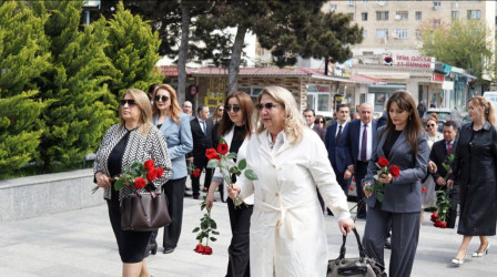 Beynəlxalq Muğam Mərkəzində Ümummilli Lider Heydər Əliyevin anadan olmasının 103-cü ildönümünə həsr olunmuş tədbir keçirilmişdir