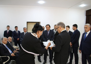 Rayon İcra Hakimiyyətinin başçısı sakinlərlə səyyar görüş keçirmişdir
