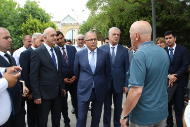 Rayon İcra Hakimiyyətinin başçısı Badamdar qəsəbəsində sakinlərlə səyyar görüş keçirib