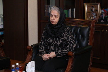 Rayon İcra Hakimiyyətinin başçısı Vətən müharibəsi şəhidi Vüsal Teymurovun anası Nahidə xanım ilə görüş keçirmişdir