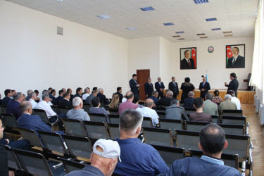 Rayon İcra Hakimiyyətinin başçısı Badamdar qəsəbəsində sakinlərlə səyyar görüş keçirmişdir