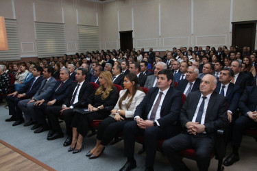 Səbail Rayon İcra Hakimiyyətində Ümummilli Lider Heydər Əliyevin anadan olmasının 103-cü ildönümü həsr olunmuş tədbir keçirilmişdir