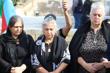 Səbail rayonunda Anım Günü ilə əlaqədar şəhidlərin məzarları ziyarət olundu