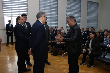 Rayon İcra Hakimiyyətinin başçısı Bayıl yaşayış massivində sakinlərlə səyyar görüş keçirib