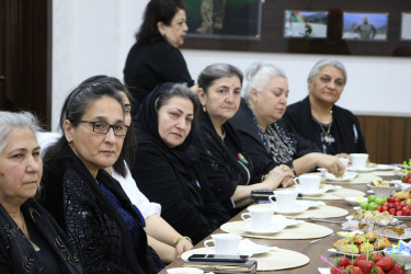 Səbaildə Vətən müharibəsi şəhidlərinin ailə üzvləri ilə görüş keçirilib