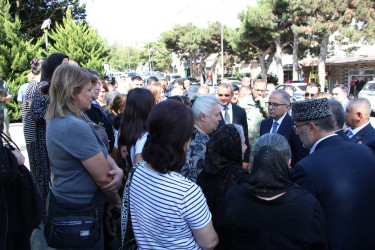 27 sentyabr - Anım Günü ilə bağlı Badamdar qəsəbəsində “Şəhidlər abidəsi” ziyarət edilmişdir