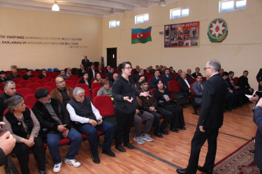 Rayon İcra Hakimiyyətinin başçısı Badamdar qəsəbəsində sakinlərlə səyyar görüş keçirmişdir