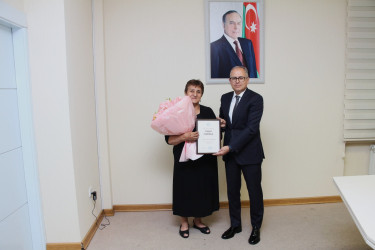 Rayon İcra Hakimiyyətinin başçısı Vuqar Zeynalov Gülxar Quliyevanı yubileyi münasibətilə təbrik etmişdir