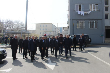 Rayon İcra Hakimiyyətinin başçısı Badamdar qəsəbəsində Seyran Məmmədov küçəsi 1 və 6 ünvanlarında abad həyətə baxış keçirmişdir