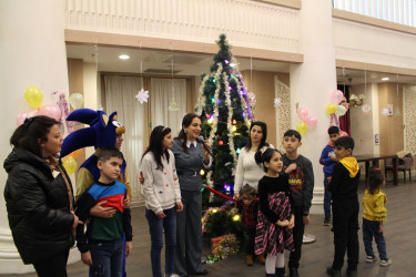 Səbaildə 18 yaşınadək əlilliyi müəyyən edilmiş şəxslər üçün Yeni il şənliyi keçirilmişdir