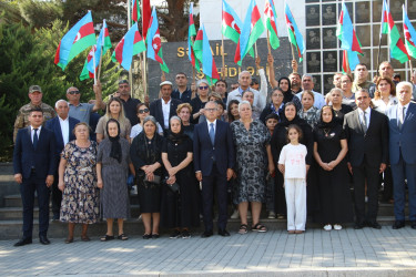 27 sentyabr - Anım Günü ilə bağlı Badamdar qəsəbəsində “Şəhidlər abidəsi” ziyarət edilmişdir