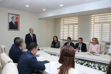 20 Sentyabr – Dövlət Suverenliyi Günü münasibətilə Səbail Rayon İcra Hakimiyyətində tədbir keçirilib
