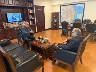 Rayon İcra Hakimiyyətinin başçısı Vətən müharibəsi şəhidi Fərid Əliyevin atası ilə görüş keçirmişdir