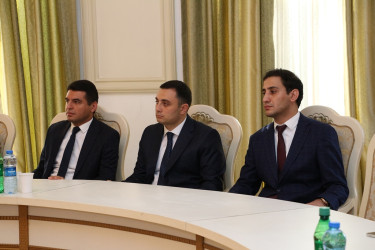 Səbaildə 27 Sentyabr – Şəhidlərimizin irsi: “Qəhrəmanlığın unudulmaz xatirəsi” mövzusunda dəyirmi masa təşkil olunmuşdur