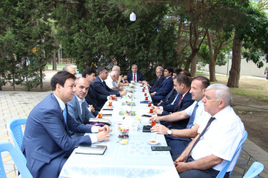 Badamdar qəsəbəsi Heydər Əliyev parkında sakinlərlə görüş keçirilmişdir
