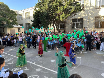 Səbail rayonunun ümumtəhsil məktəblərində “Bilik günü” ilə bağlı tədbirlər keçirilib