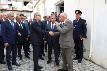Rayon İcra Hakimiyyətinin başçısı Bibiheybət qəsəbəsində şəhid Namiq Quliyevin ailə üzvləri və sakinlərlə görüş keçirmişdir