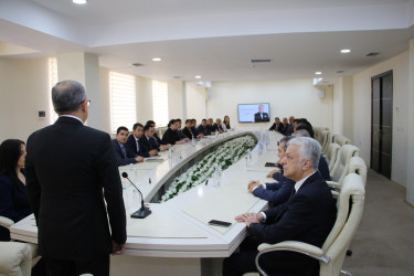 Səbail rayonunda Ulu Öndər Heydər Əliyevin anadan olmasının 101 illiyinə həsr olunmuş “Sən elə bir zirvəsən” adlı konfrans keçirilib