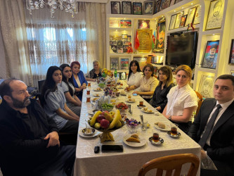 Səbail rayonunda şəhidlərin  ailə üzvləri ziyarət olunur