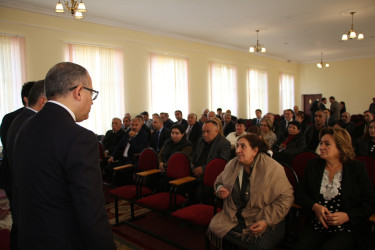 Rayon İcra Hakimiyyətinin başçısı Ö.F.Nemanzadə küçəsində sakinlərlə səyyar qəbul keçirmişdir