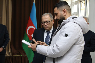 Rayon İcra Hakimiyyətinin başçısı sakinlərlə səyyar görüş keçirmişdir