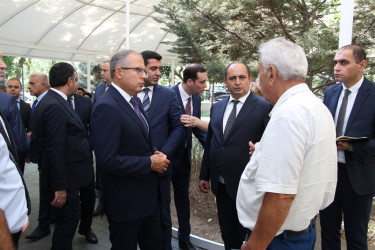 Rayon İcra Hakimiyyətinin başçısı Bayıl yaşayış massivində sakinlərlə görüş keçirib