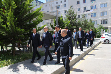 Rayon İcra Hakimiyyətinin başçısı “Bizim həyət" layihəsi çərçivəsində yenilənən həyətə baxış keçirib